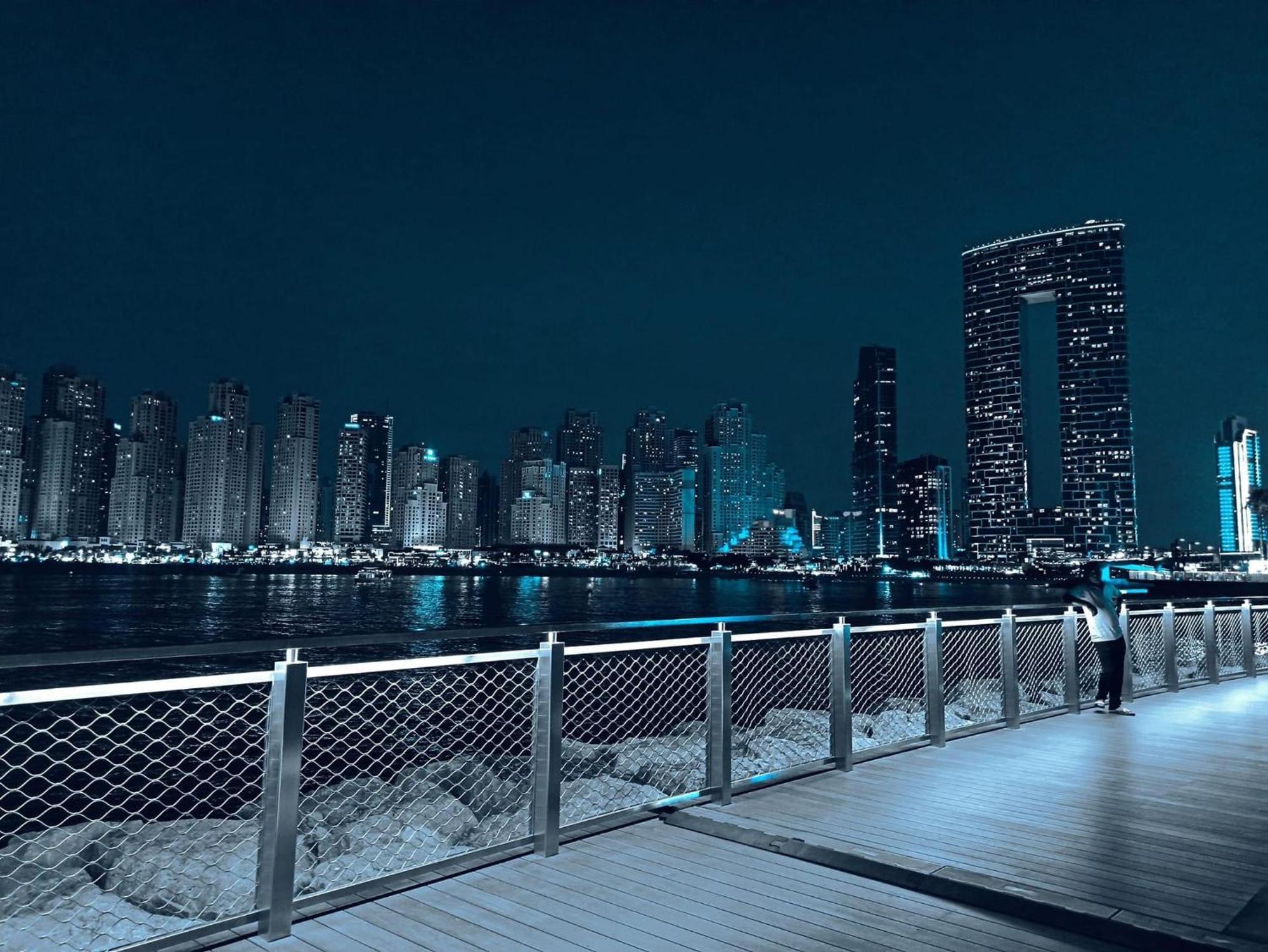Seaview Beach Hostel Jbr - Walk To Beach - Gym - Pool - Metro Station Dubai Esterno foto