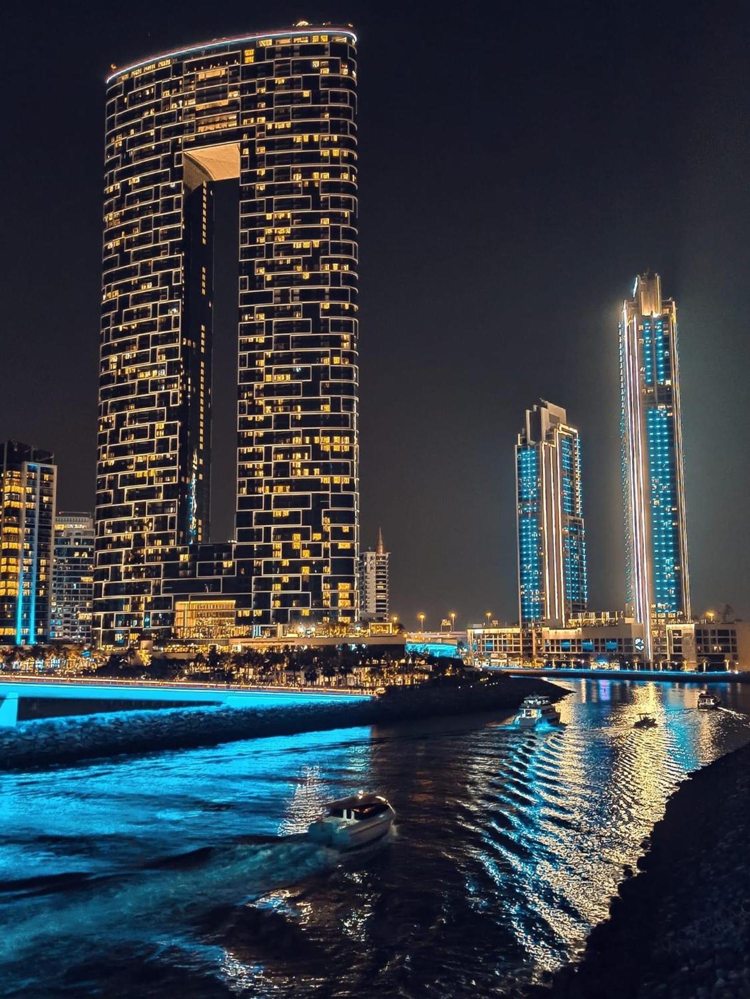 Seaview Beach Hostel Jbr - Walk To Beach - Gym - Pool - Metro Station Dubai Esterno foto