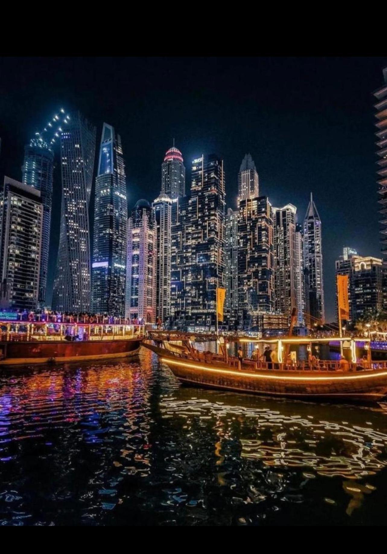 Seaview Beach Hostel Jbr - Walk To Beach - Gym - Pool - Metro Station Dubai Esterno foto